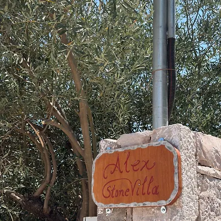 Alex Stone Villa *